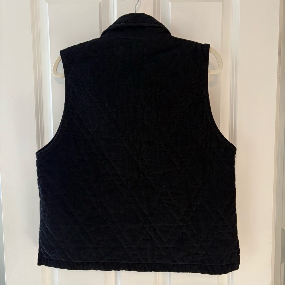 EUC, Habitat Black Corduroy Quilted Vest w/ Buttons, Collar & Side Slits. SZ L. - Picture 2 of 8